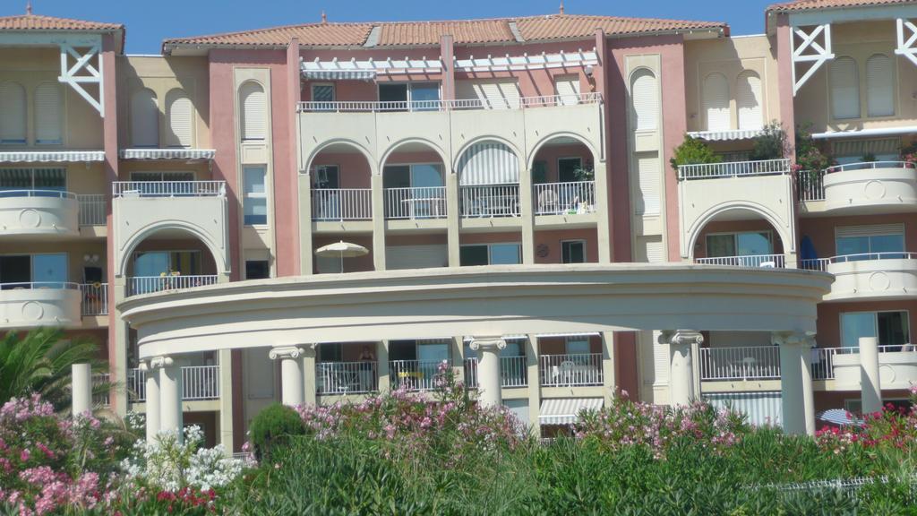 L'Ecrin De Circe Apartment Agde Ruang foto